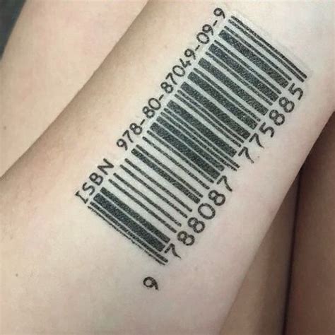 brazo tatuajes de codigo de barras